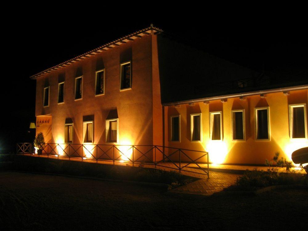 Janas Country Resort Mores Eksteriør billede